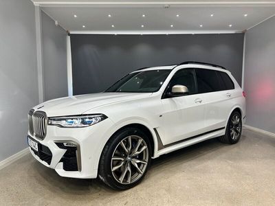 begagnad BMW X7 M50d/ 400HK / 7-SITS / PANO / SOFT-CLOSE / LASER