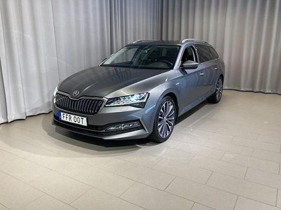 Grå Begagnad 2023 Skoda Superb Kombi | 339 900 kr (Lite dyr)