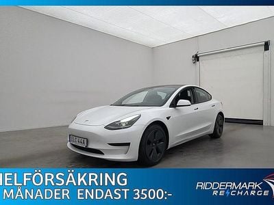 Begagnad Tesla Model 3 Standard Range Plus 239 kW (325 HK) 2021 Vit Sedan