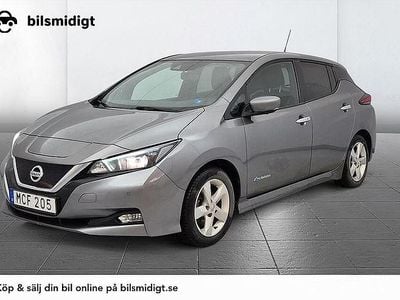 Grå Begagnad 2018 Nissan Leaf 360º Halvkombi | 139 900 kr (Lite dyr)