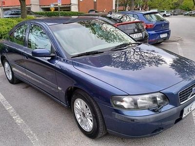 Begagnad 2004 Volvo S60 Sedan | 35 000 kr (Lite dyr)