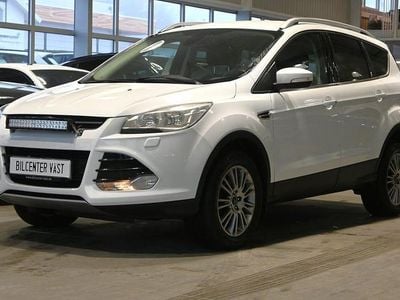 Begagnad Ford Kuga Titanium 140 HK (102 kW) 2014 Vit SUV