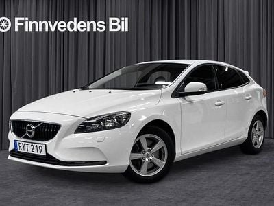 Vit Begagnad 2018 Volvo V40 Business Edition Halvkombi | 189 000 kr (Marknadspris)