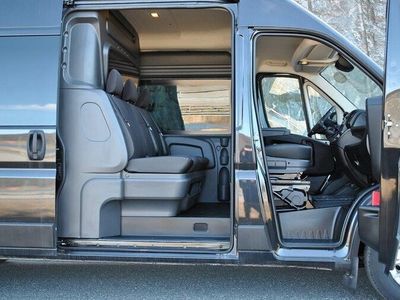 begagnad Peugeot Boxer MultiCab Komfort 5-Sits 2021, Transportbil Pris 361 875 kr