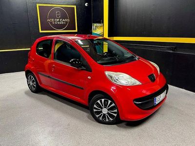 Begagnad Peugeot 107 70 HK (51 kW) 2007 Röd Halvkombi