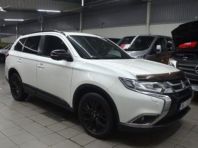 Vit Begagnad 2017 Mitsubishi Outlander SUV | 199 900 kr (Lite dyr)