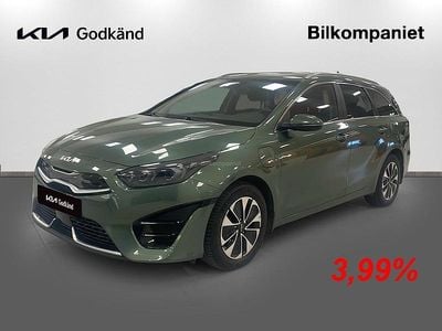 Grön Begagnad 2023 Kia Ceed Sportswagon Kombi | 289 800 kr (Dyr)