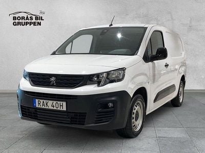 Vit Begagnad 2023 Peugeot Partner Minibuss | 279 000 kr