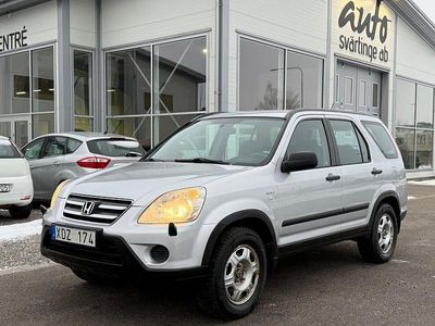 Begagnad Honda CR-V 150 HK (110 kW) 2005 Silver SUV