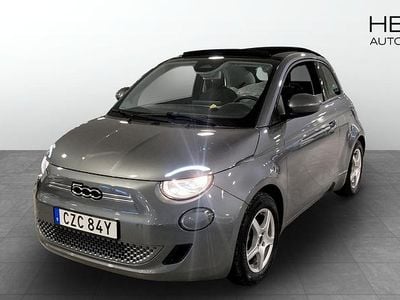 Begagnad Fiat 500e Icon 86 kW (118 HK) 2022 Svart Halvkombi