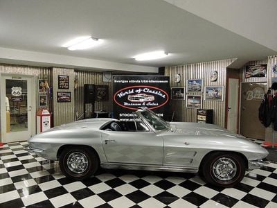 Begagnad Chevrolet Corvette Stingray 301 HK (221 kW) 1963 Gråmetallic Cab
