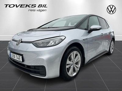 Silver Begagnad 2023 VW ID.3 Pro Performance Halvkombi | 269 000 kr (Marknadspris)