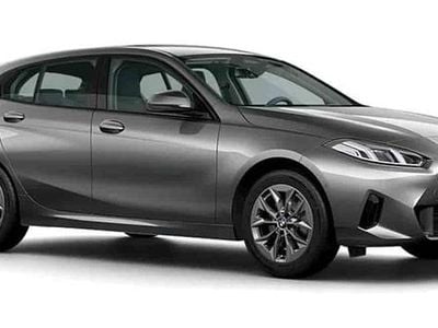 Grå Ny 2026 BMW 120 Halvkombi | 401 100 kr