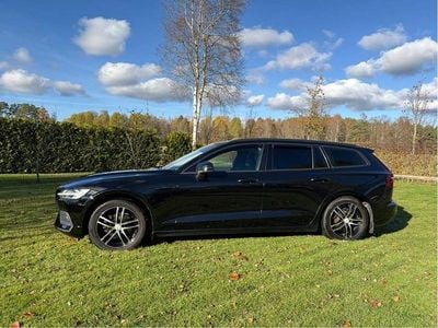 Begagnad 2019 Volvo V60 Momentum Kombi | 189 000 kr