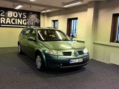 Begagnad Renault Mégane II 113 HK (83 kW) 2005 Grön