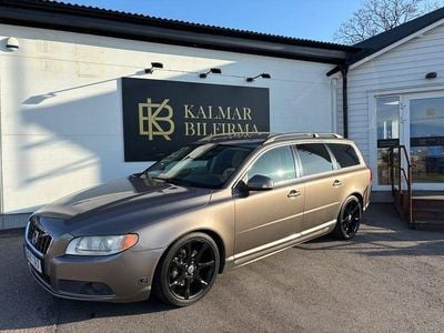 Grå Begagnad 2009 Volvo V70 Momentum Kombi | 69 900 kr (Marknadspris)