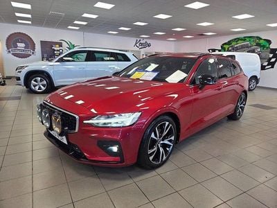 Begagnad Volvo V60 R-Design 150 HK (110 kW) 2019 Röd Kombi