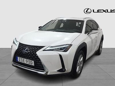 Vit Begagnad 2019 Lexus UX 250h SUV | 279 900 kr (Marknadspris)
