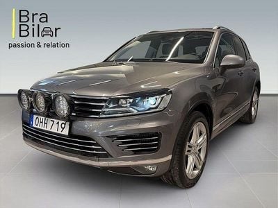 Begagnad VW Touareg R-line 204 HK (150 kW) 2017 Grå SUV