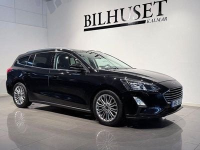 Svart Begagnad 2019 Ford Focus Titanium Kombi | 159 900 kr (Marknadspris)