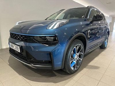 Begagnad Lynk & Co 01 264 HK (194 kW) 2021 Blå SUV