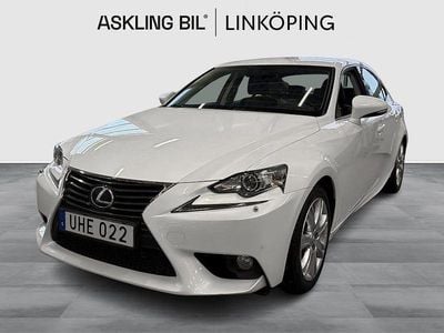 Vit Begagnad 2013 Lexus IS300h Sedan | 189 000 kr (Lite dyr)