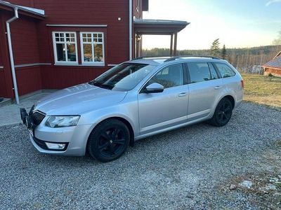 Begagnad Skoda Octavia 110 HK (80 kW) 2015 Kombi