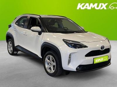 Vit Begagnad 2023 Toyota Yaris Hybrid Active Halvkombi | 179 800 kr (Bra pris)