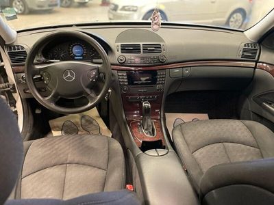Mercedes E200