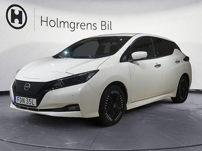 Vit Begagnad 2023 Nissan Leaf N-Connecta Halvkombi | 208 800 kr (Marknadspris)