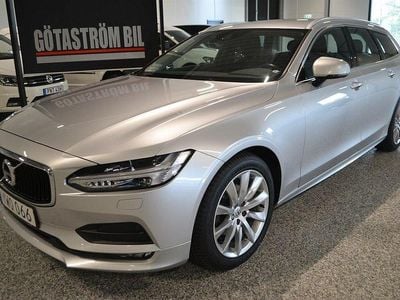 Silver Begagnad 2018 Volvo V90 Momentum Kombi | 269 000 kr (Marknadspris)