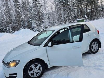 Begagnad VW Golf VII 105 HK (77 kW) 2014