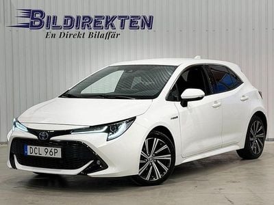 Begagnad Toyota Corolla Hybrid Style 122 HK (89 kW) 2021 Vit Halvkombi