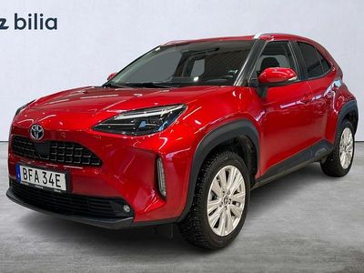 Begagnad Toyota Yaris 2022 Röd Halvkombi