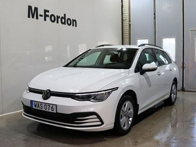 Vit Begagnad 2022 VW Golf VIII Kombi | 279 900 kr (Marknadspris)