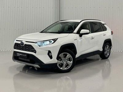 Vit Begagnad 2020 Toyota RAV4 Hybrid Executive SUV | 394 900 kr (Dyr)