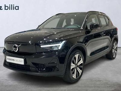 Svart Begagnad 2022 Volvo XC40 Core SUV | 329 900 kr (Superpris)