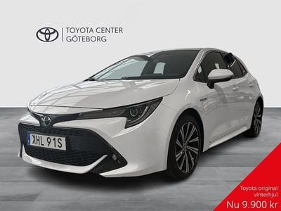 Begagnad Toyota Corolla Hybrid Style 124 HK (91 kW) 2021 Vit Halvkombi