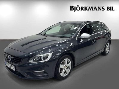 Grå Begagnad 2018 Volvo V60 R-Design Kombi | 225 900 kr (Bra pris)