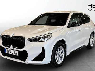 Vit Begagnad 2023 BMW iX1 SUV | 439 900 kr (Lite dyr)