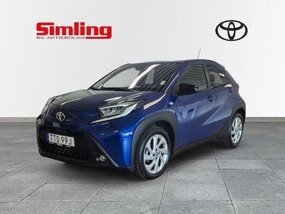 Mörkblå Begagnad 2024 Toyota Aygo X Comfort SUV | 219 900 kr (Lite dyr)