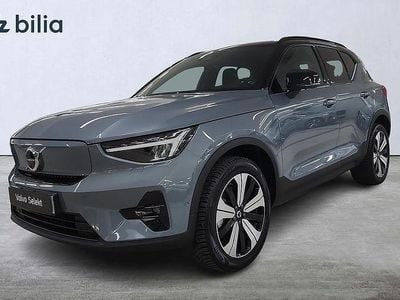 Grå Begagnad 2023 Volvo XC40 Ultimate SUV | 399 000 kr