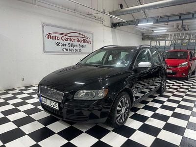 Begagnad Volvo V50 125 HK (91 kW) 2006 Svart Kombi