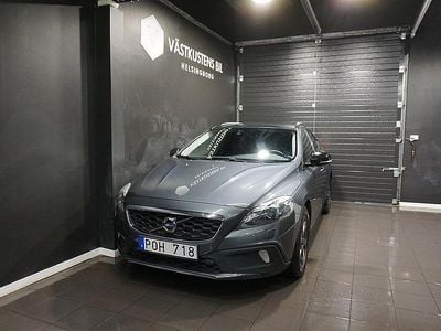 Begagnad Volvo V40 Momentum 114 HK (83 kW) 2013 Grå Halvkombi