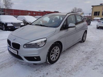 Begagnad BMW 218 Active Tourer Advantage 136 HK (100 kW) 2016 Silver Minibuss