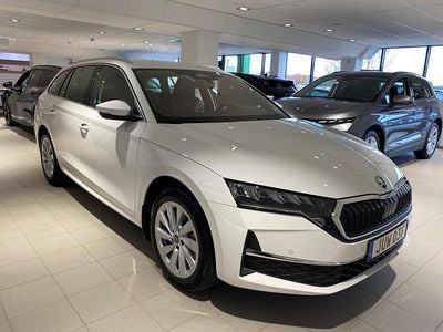Vit Ny 2026 Skoda Octavia Kombi | 363 100 kr