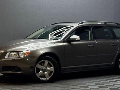 Grå Begagnad 2009 Volvo V70 Kombi | 59 900 kr (Marknadspris)
