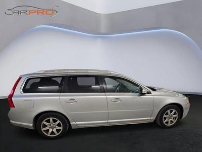 Ljusgrå Begagnad 2009 Volvo V70 Summum Kombi | 69 900 kr (Bra pris)