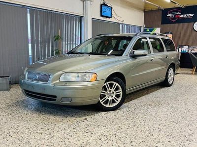 Grön Begagnad 2008 Volvo V70 Momentum Kombi | 37 900 kr (Marknadspris)