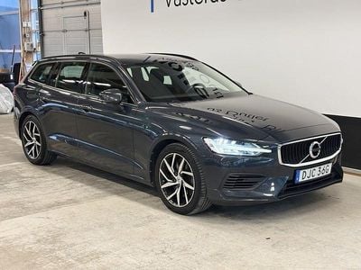 Mörkgrå Begagnad 2020 Volvo V60 Momentum Kombi | 249 900 kr (Superpris)
